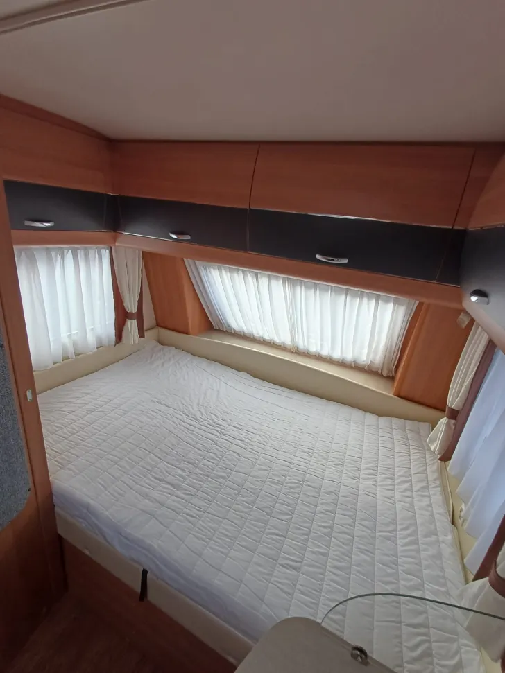 Fahrzeugbild Hobby De Luxe 440 SF #23