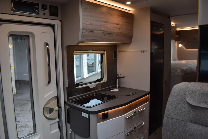 Fahrzeugbild Hymer Exsis-t 580 Pure Sat, Navi, Automatik, ab April #9