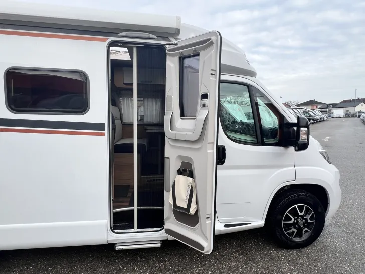 Fahrzeugbild Weinsberg CaraCompact 600 MEG EDITION [PEPPER] #16