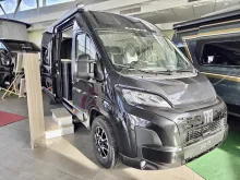 Seitlich Sunlight Camper Van CLIFF 640 Adventure Edition