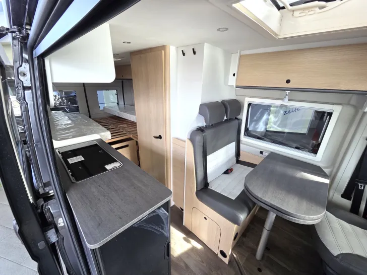 Sitzgruppe Sunlight Camper Van CLIFF 640 Adventure Edition