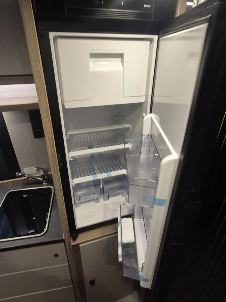 Fahrzeugbild Pössl D-Line 2WIN R Plus ----> jetzt € 12.857,- sparen! #7