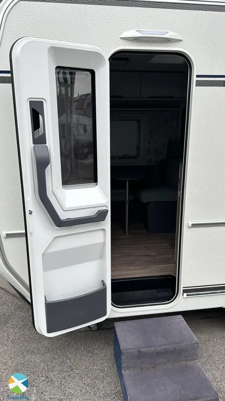 Schräg Vorne Fendt Apero Activ 390 FH