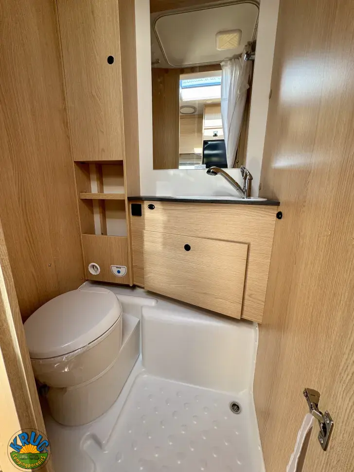 Fahrzeugbild Sunlight T TS67 5 Sitzplätze & Dometic kLIMA #11