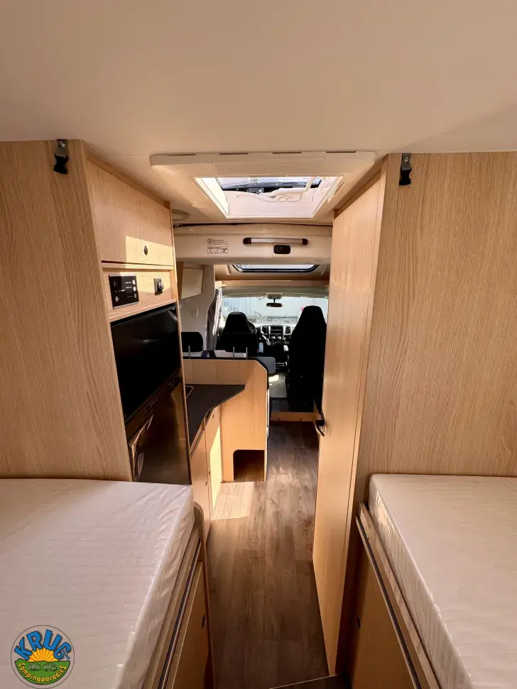 Fahrzeugbild Sunlight T TS67 5 Sitzplätze & Dometic kLIMA #12