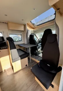 Fahrzeugbild Sunlight T TS67 5 Sitzplätze & Dometic kLIMA #16