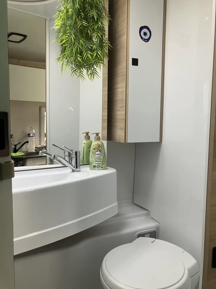 Fahrzeugbild Chausson Alkoven C656 #9