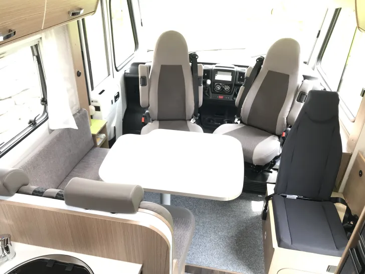 Fahrzeugbild Carado I 447 Automatik, 5 Sitzer, #7