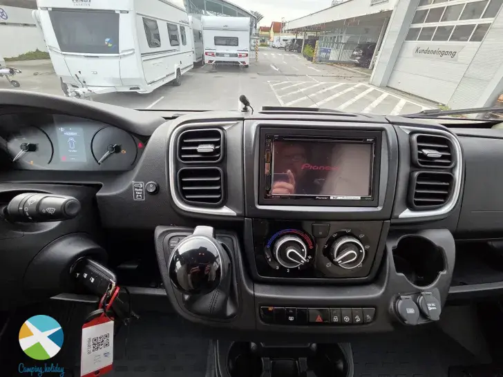 Sicht vorne-hinten Bürstner B66 690 TD