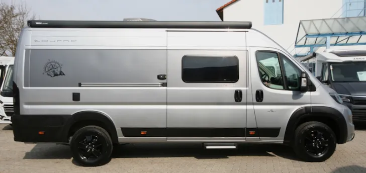 Fahrzeugbild Tourne 435 6.4 #1