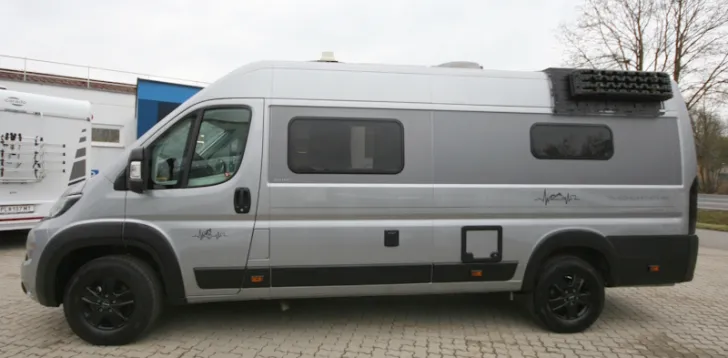 Fahrzeugbild Tourne 435 6.4 #3