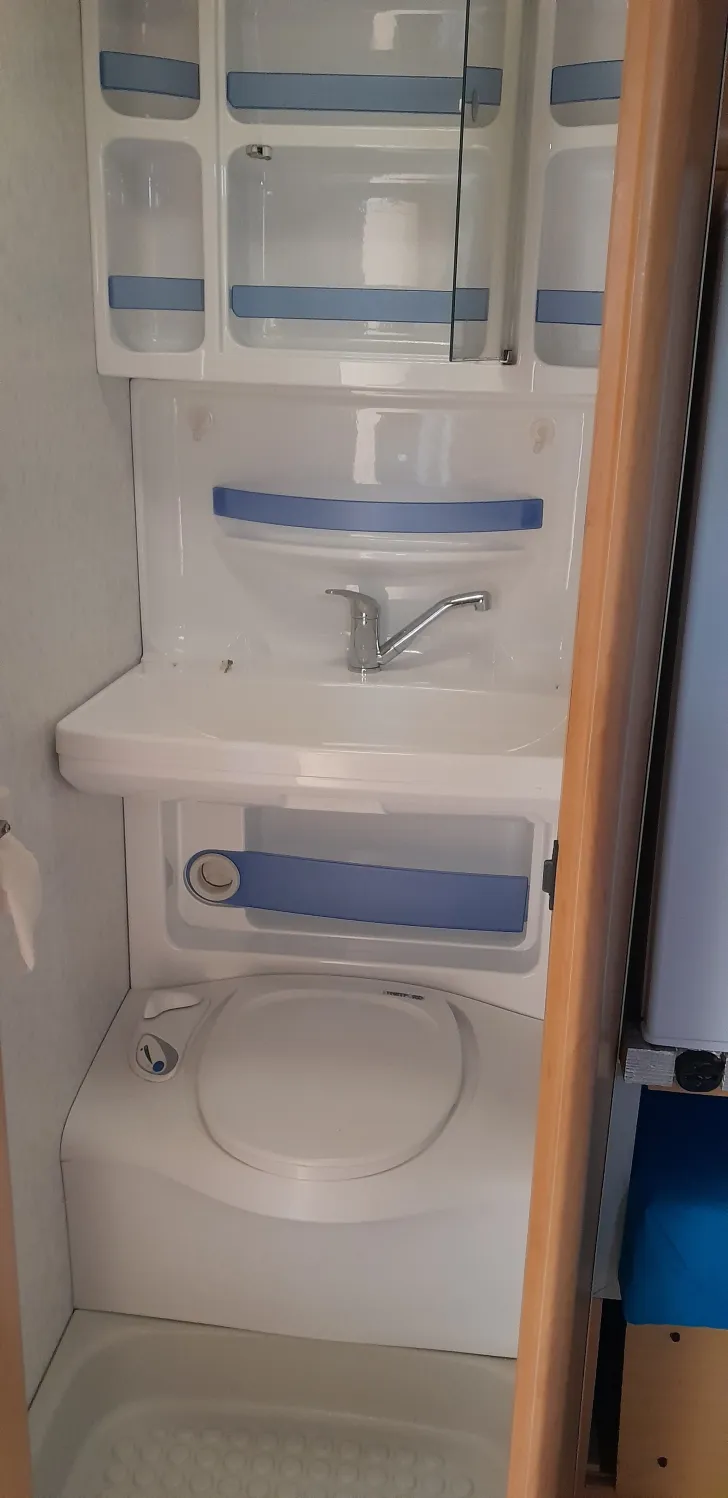 Fahrzeugbild Hobby De Luxe Easy 400 E Guter Zustand. Gebr #9