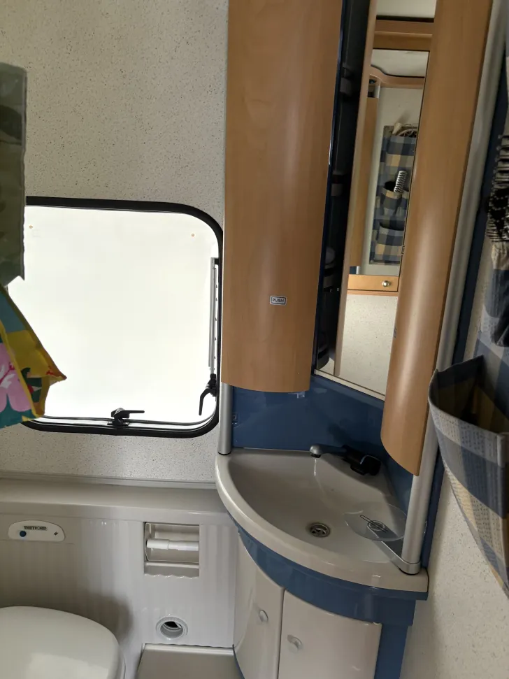 Fahrzeugbild Bürstner Ventana 490 TK Avantgarde #7