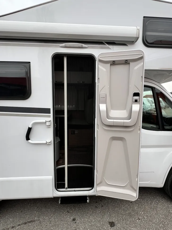 Fahrzeugbild Weinsberg CaraHome 600 DKG - AUTOMATIK - #14