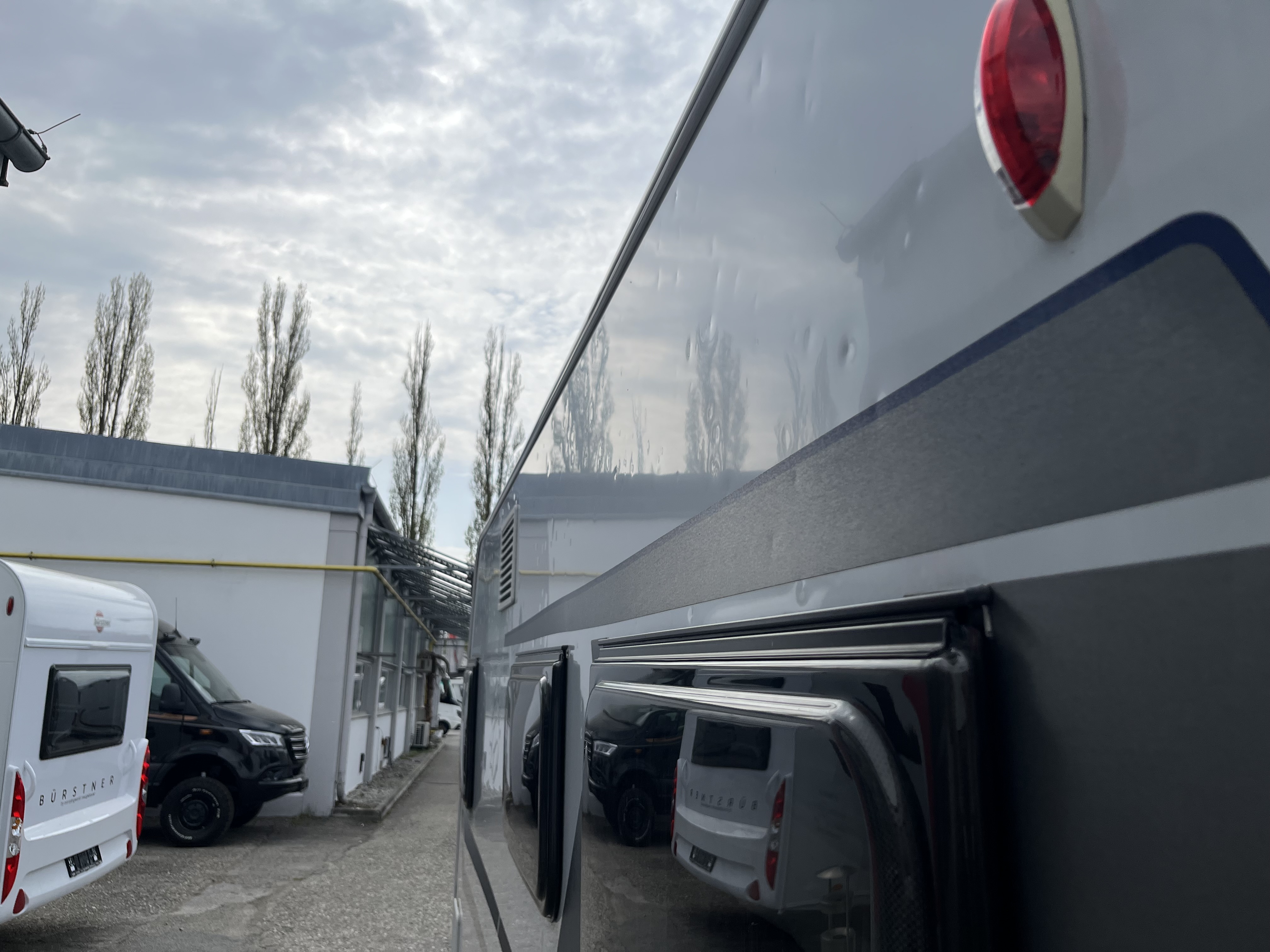 Knaus Südwind 450 FU - Bild 5