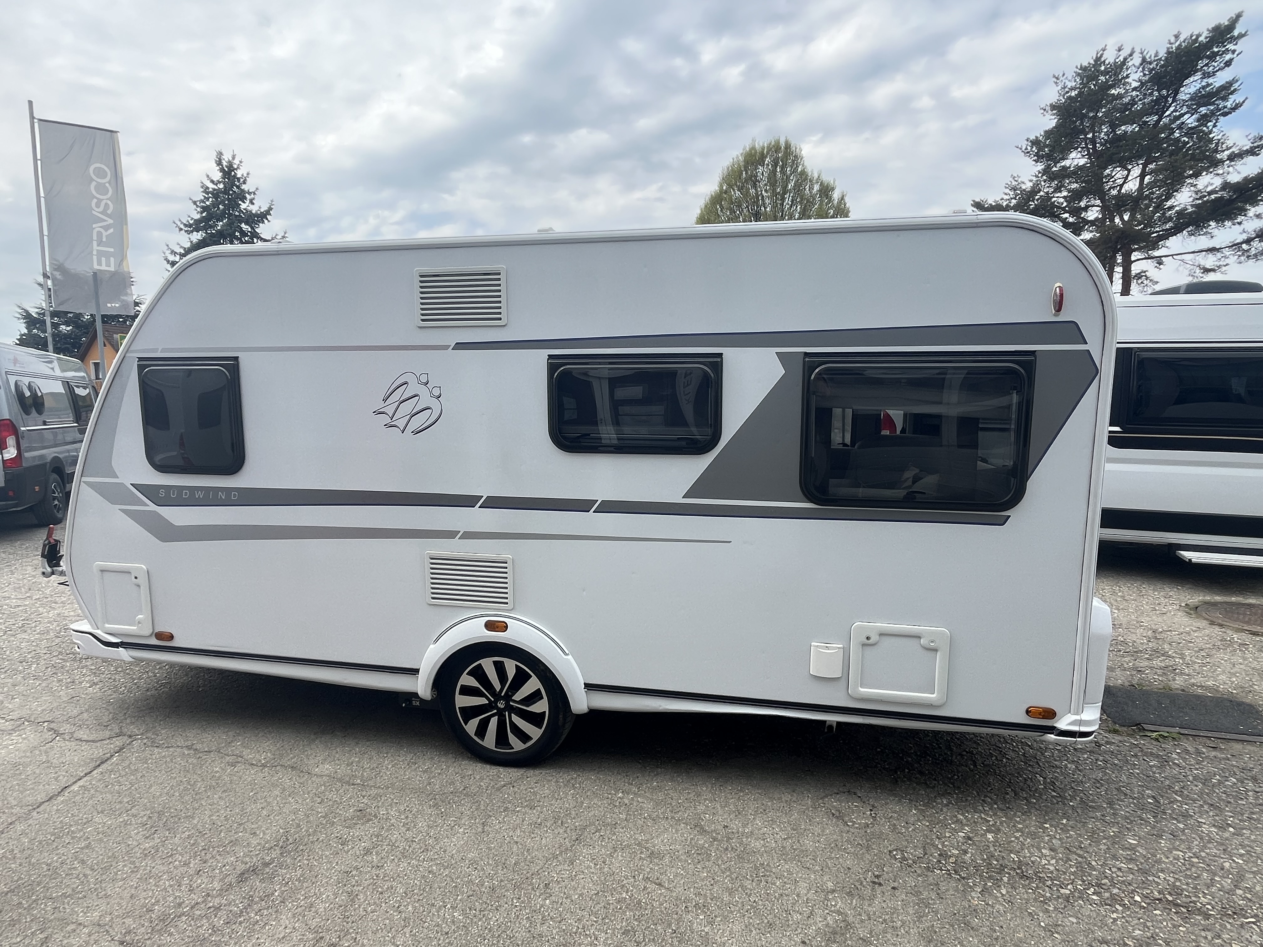 Knaus Südwind 450 FU - Bild 7