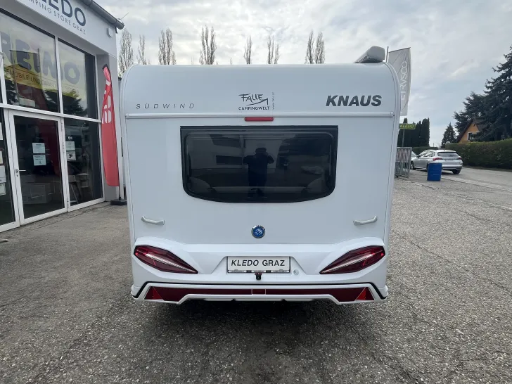 Fahrzeugbild Knaus Südwind 450 FU #9