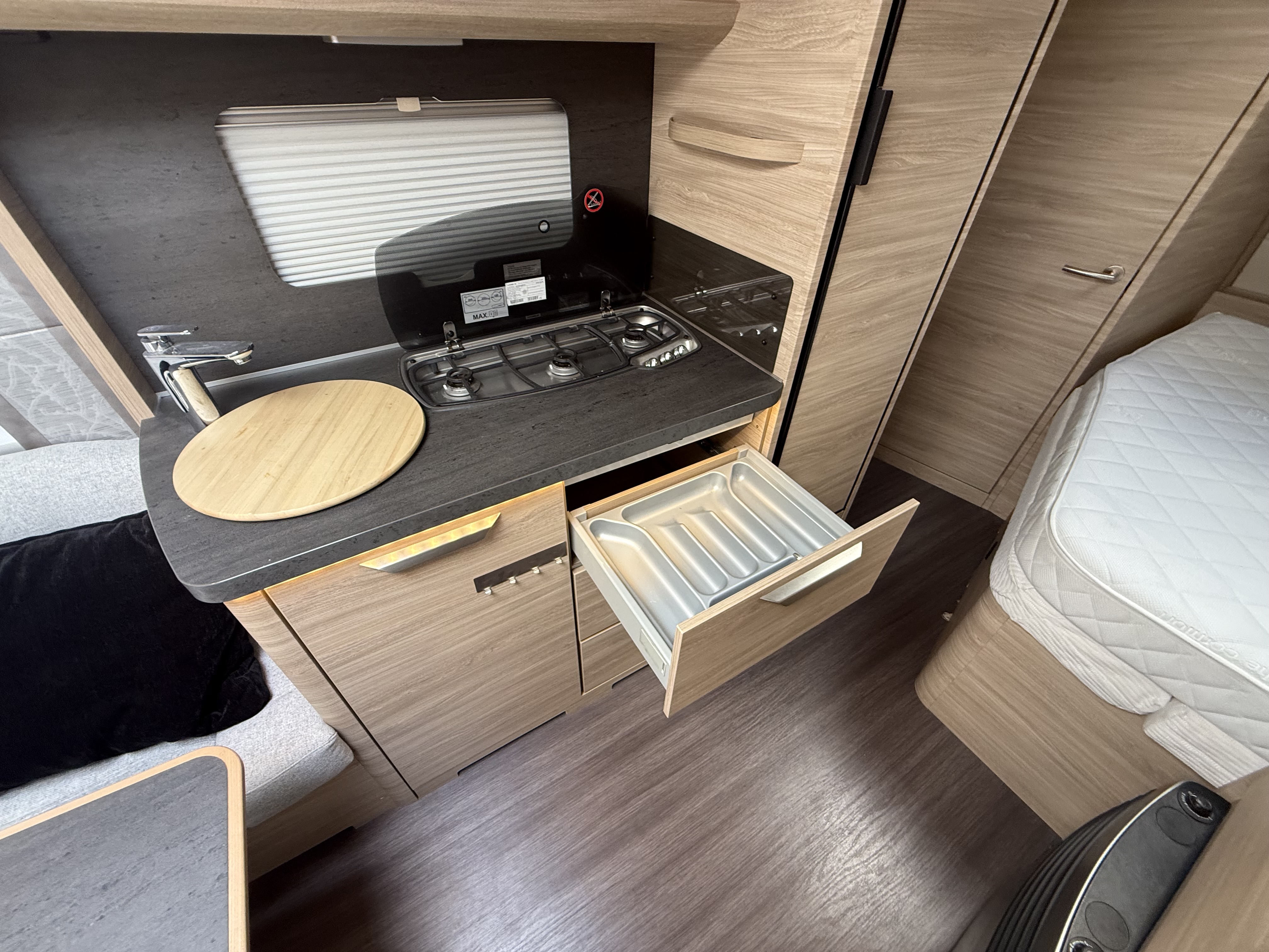 Knaus Südwind 450 FU - Bild 20