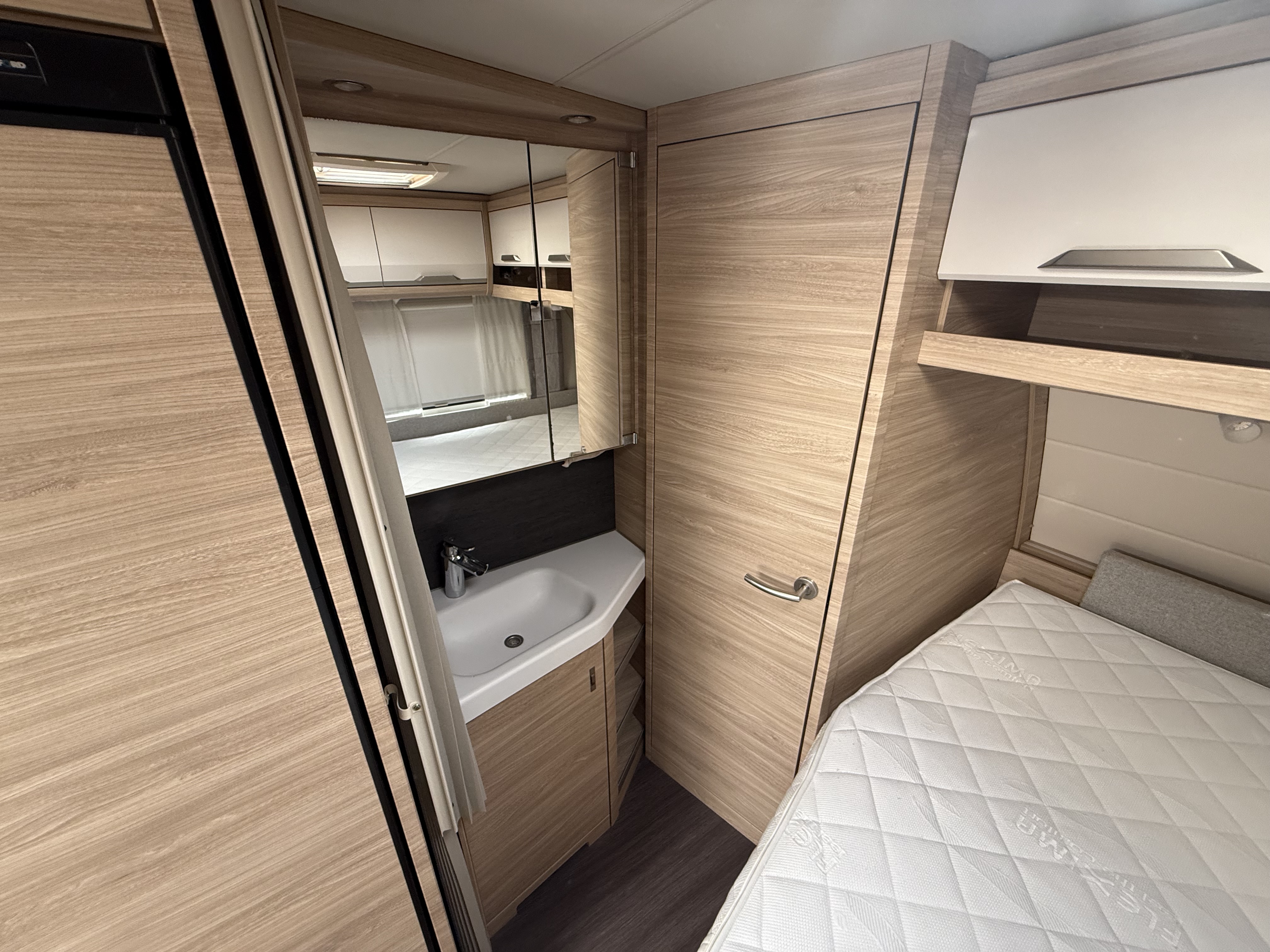 Knaus Südwind 450 FU - Bild 23