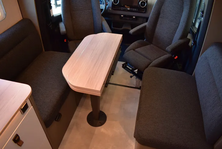 Fahrzeugbild Hymer GT-S 685 Face-to-Face, Raumbad, Autom. #8
