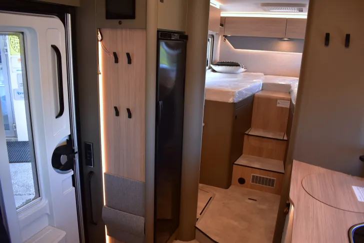 Fahrzeugbild Hymer GT-S 685 Face-to-Face, Raumbad, Autom. #11
