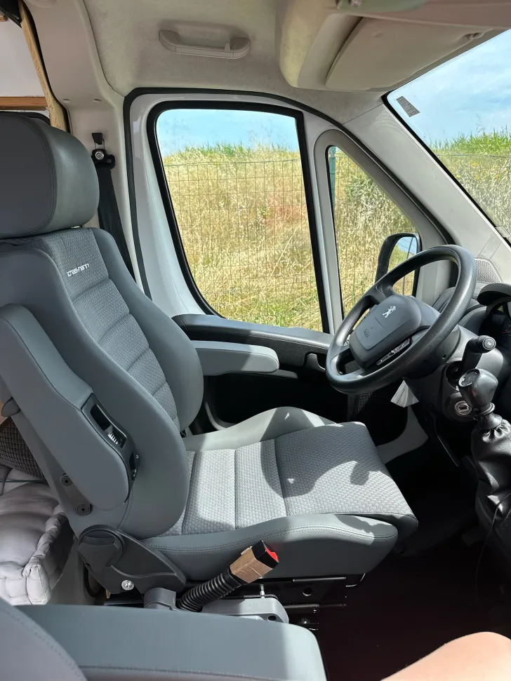Fahrzeugbild Peugeot Boxer 2,0 HDi #3