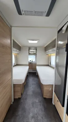 Fahrzeugbild Dethleffs Nomad 560 RET Top Ausstattung, Win #11