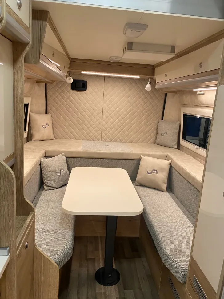 Fahrzeugbild Megamobil MEGA LOUNGE 640 165 PS Neupreis #14