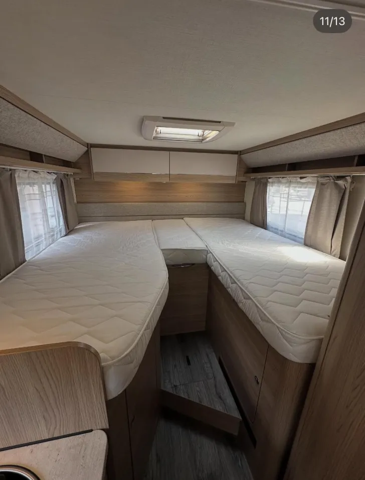 Grundriss Nacht LMC Breezer 643 G 65 Years Edition