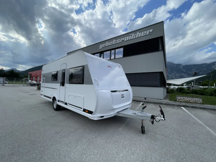 Fahrzeugbild LMC Style 490 K #1