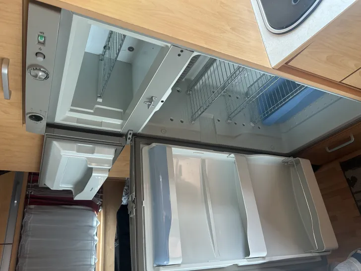 Fahrzeugbild Sterckeman Evolution 490 PE Wir verkaufen unseren Wohnwage #5
