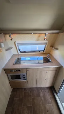 Fahrzeugbild Bürstner Averso Plus 410 TS Hubett #14
