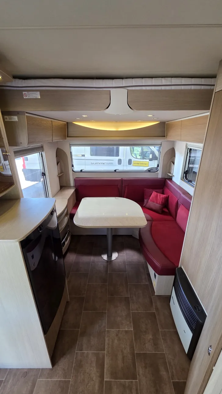 Fahrzeugbild Bürstner Averso Plus 410 TS Hubett #16
