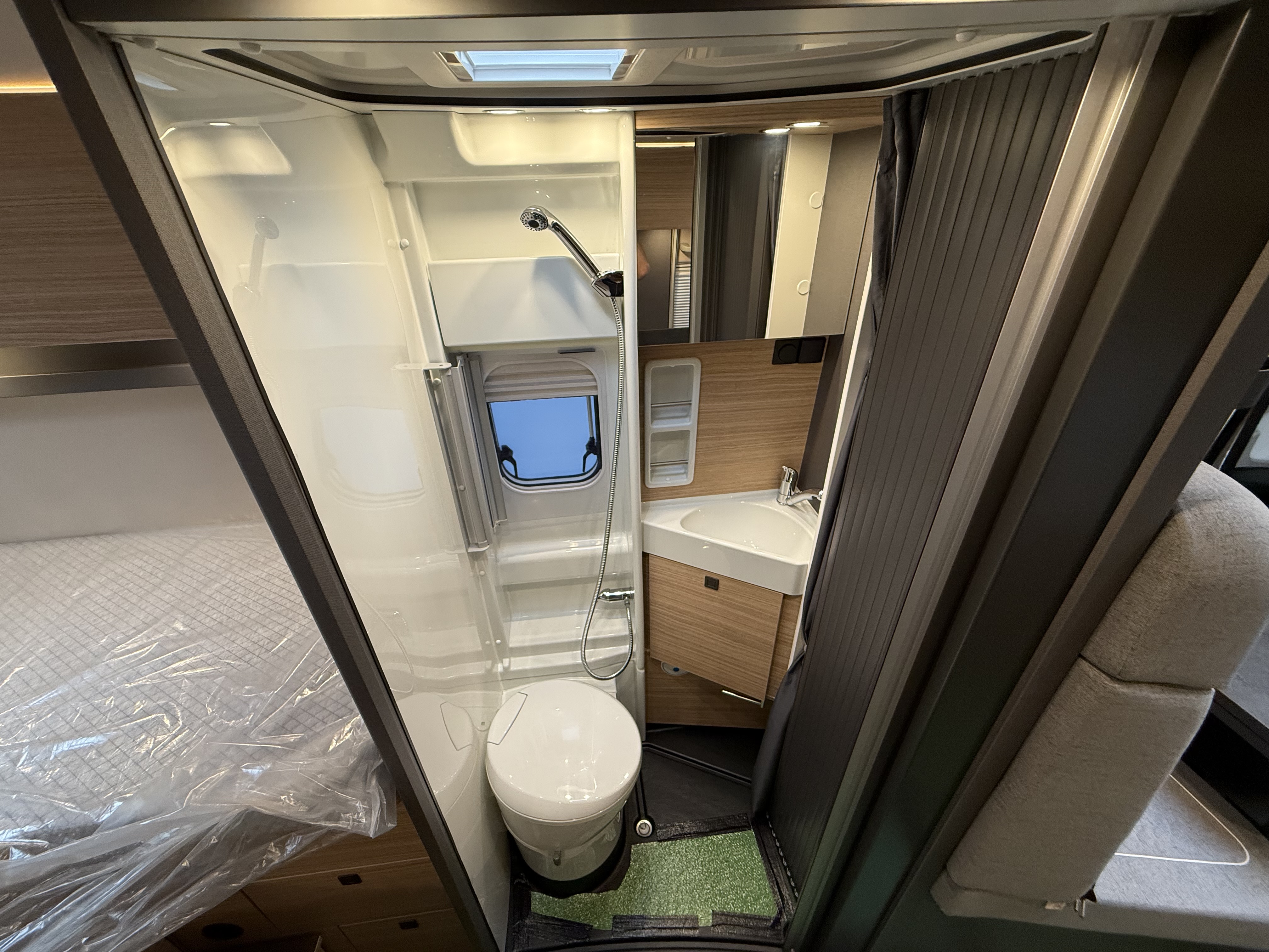 Malibu Van Relax 640 LE R ambition - Bild 26