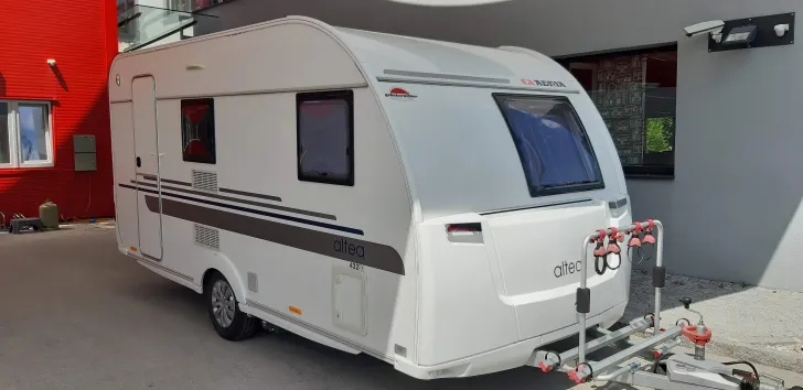 Fahrzeugbild Adria Altea 432 PX neuwertiger Zustand #1