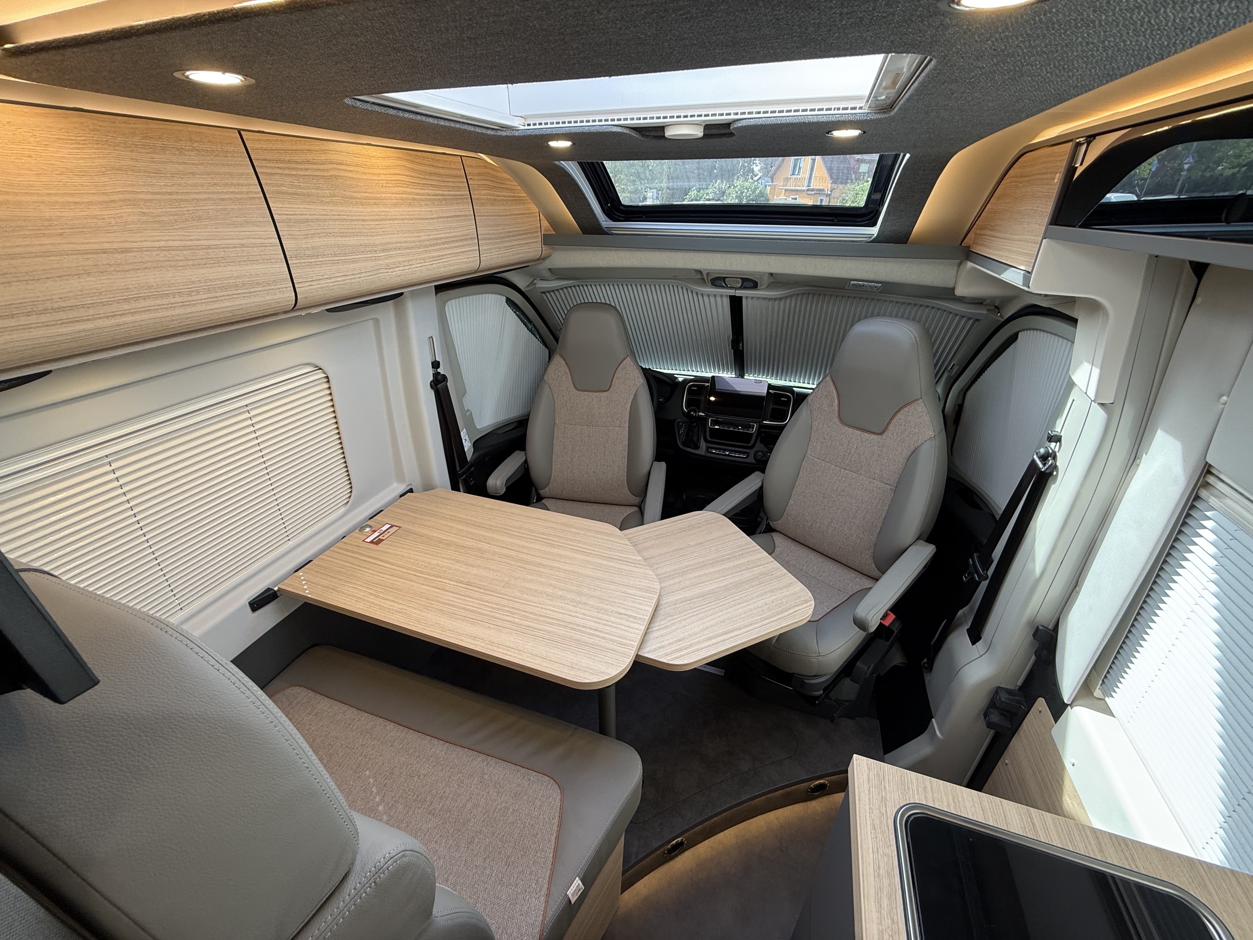 Malibu Van First Class – Two Rooms 640 LE RB charming GT skyview - Bild 9