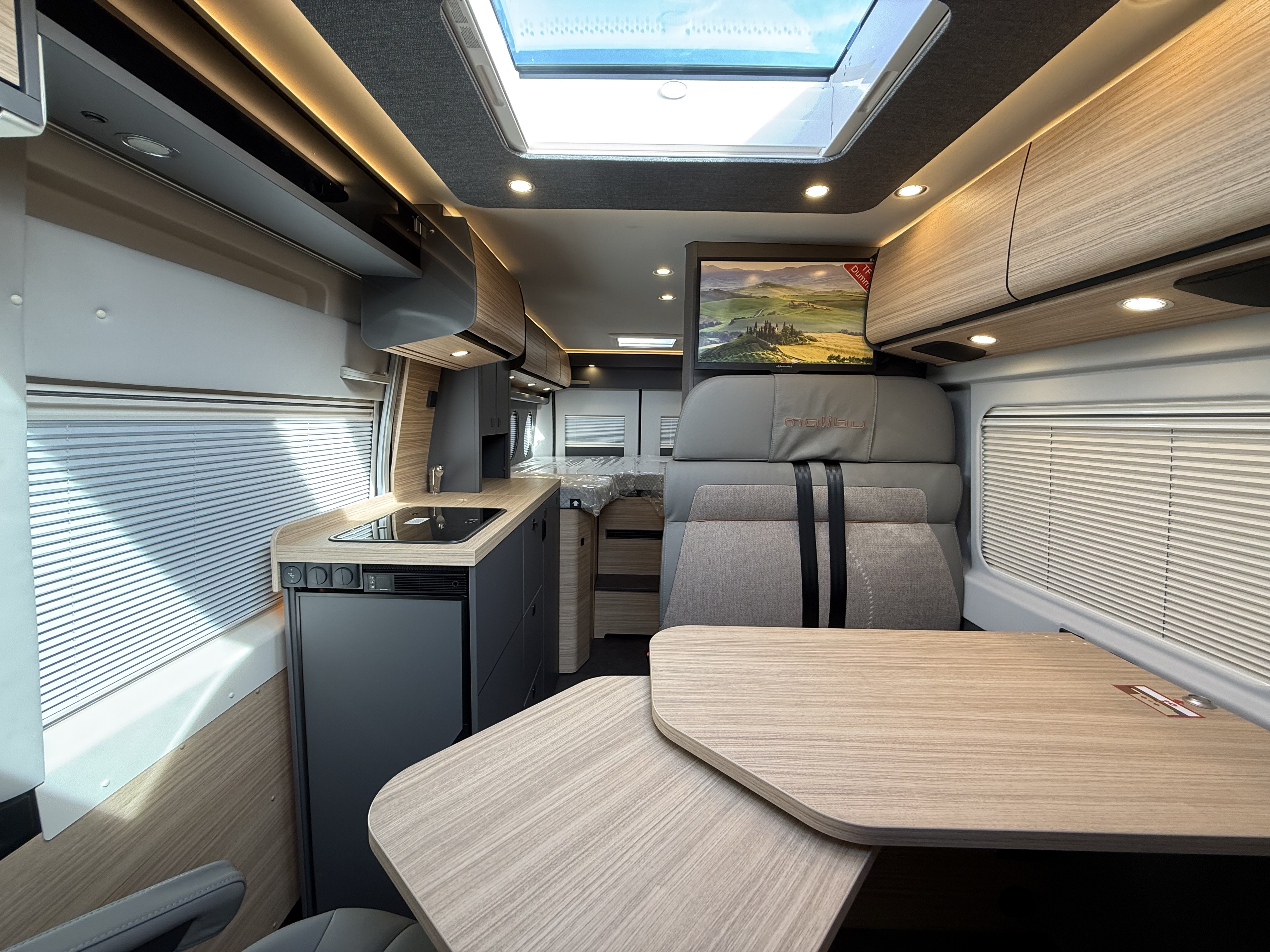 Malibu Van First Class – Two Rooms 640 LE RB charming GT skyview - Bild 10