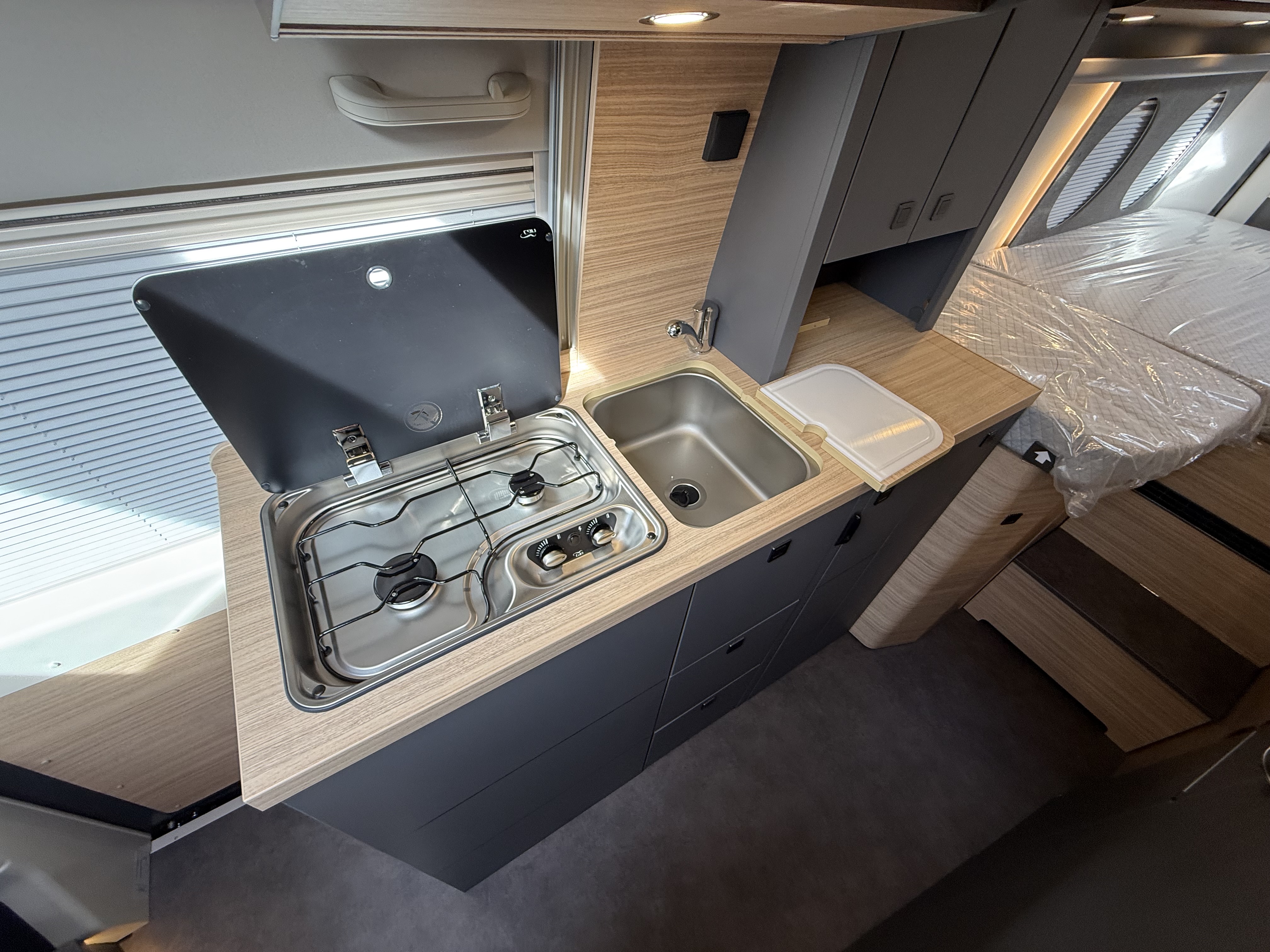 Malibu Van First Class – Two Rooms 640 LE RB charming GT skyview - Bild 14