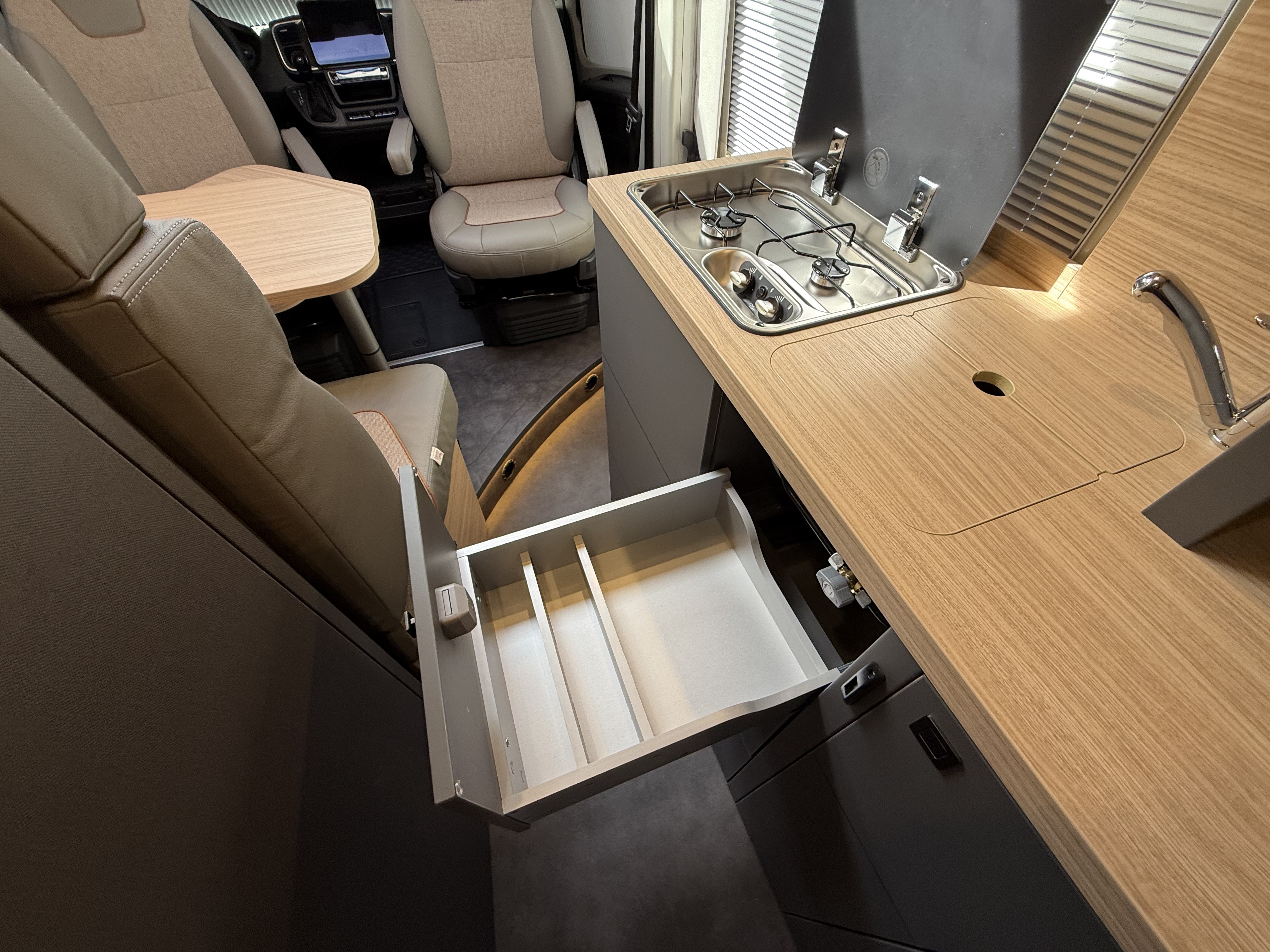 Malibu Van First Class – Two Rooms 640 LE RB charming GT skyview - Bild 15