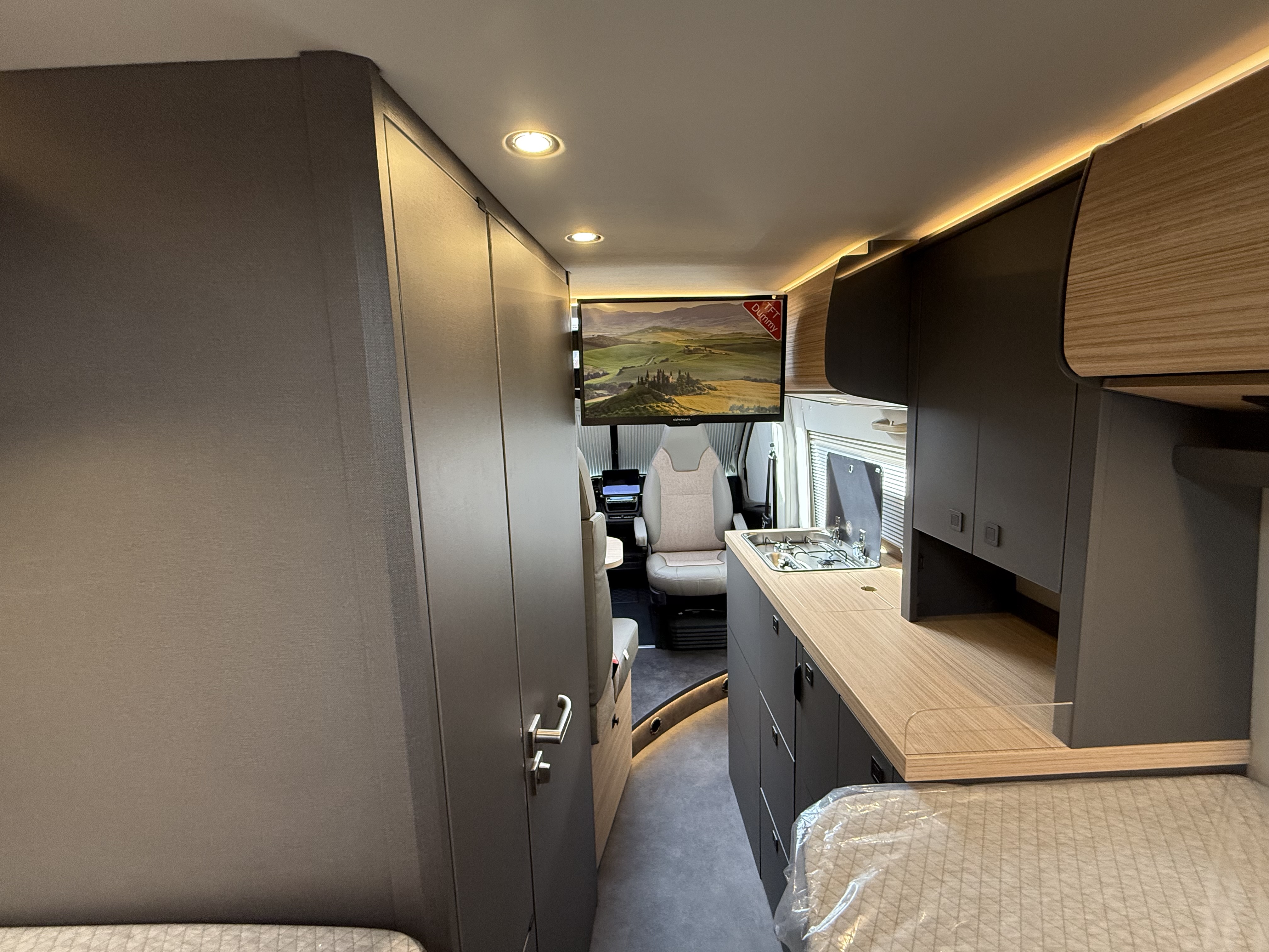 Malibu Van First Class – Two Rooms 640 LE RB charming GT skyview - Bild 24