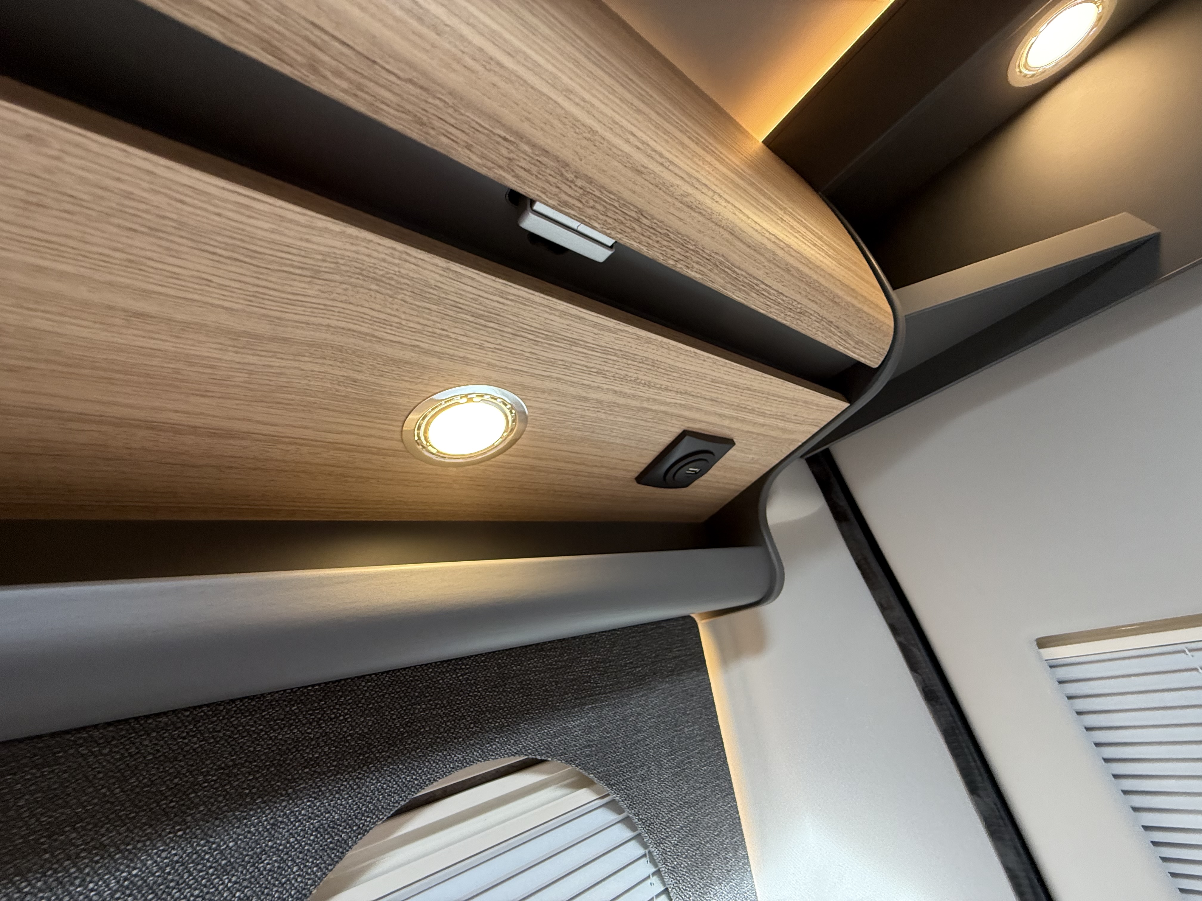 Malibu Van First Class – Two Rooms 640 LE RB charming GT skyview - Bild 32