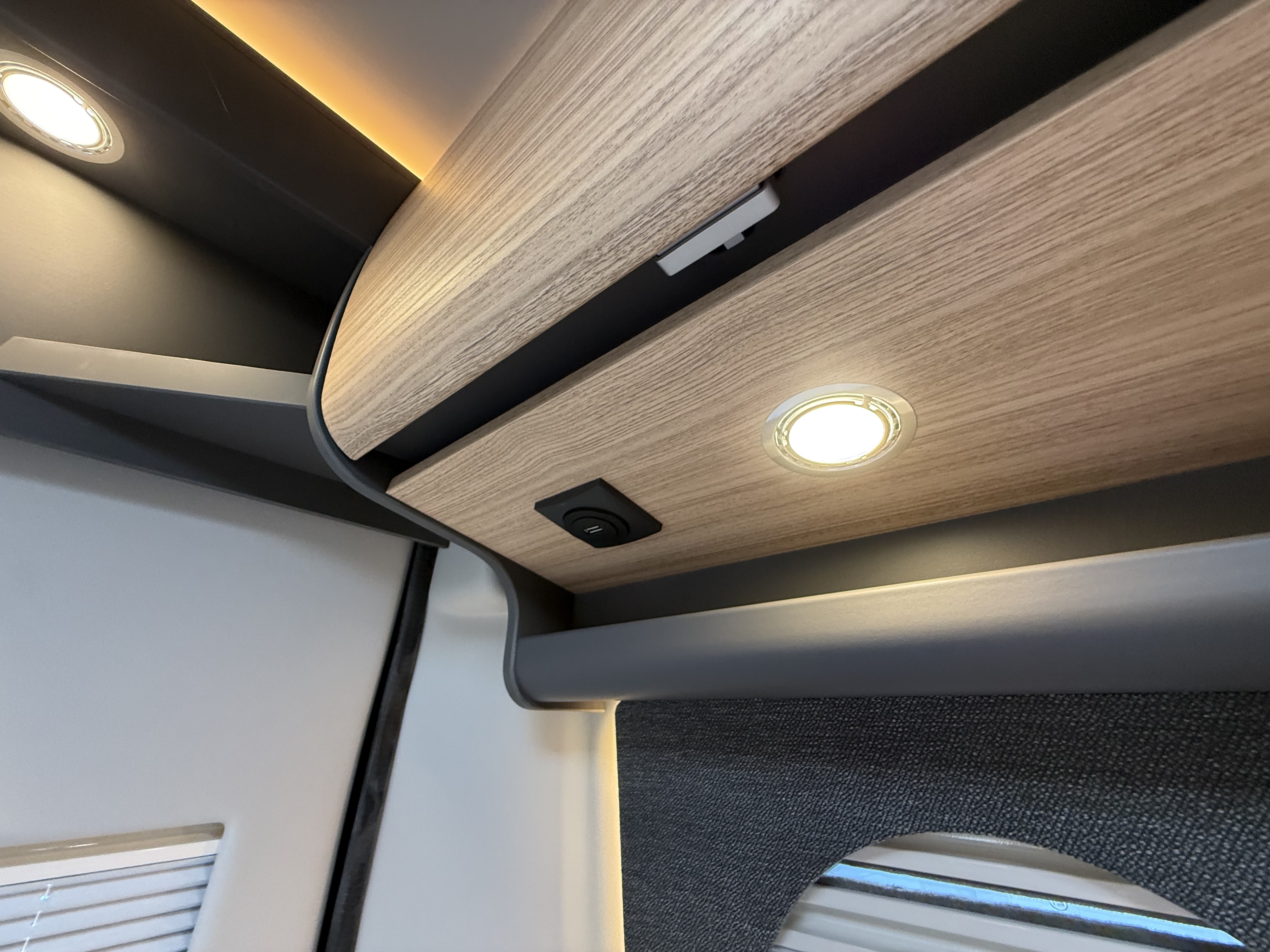 Malibu Van First Class – Two Rooms 640 LE RB charming GT skyview - Bild 33