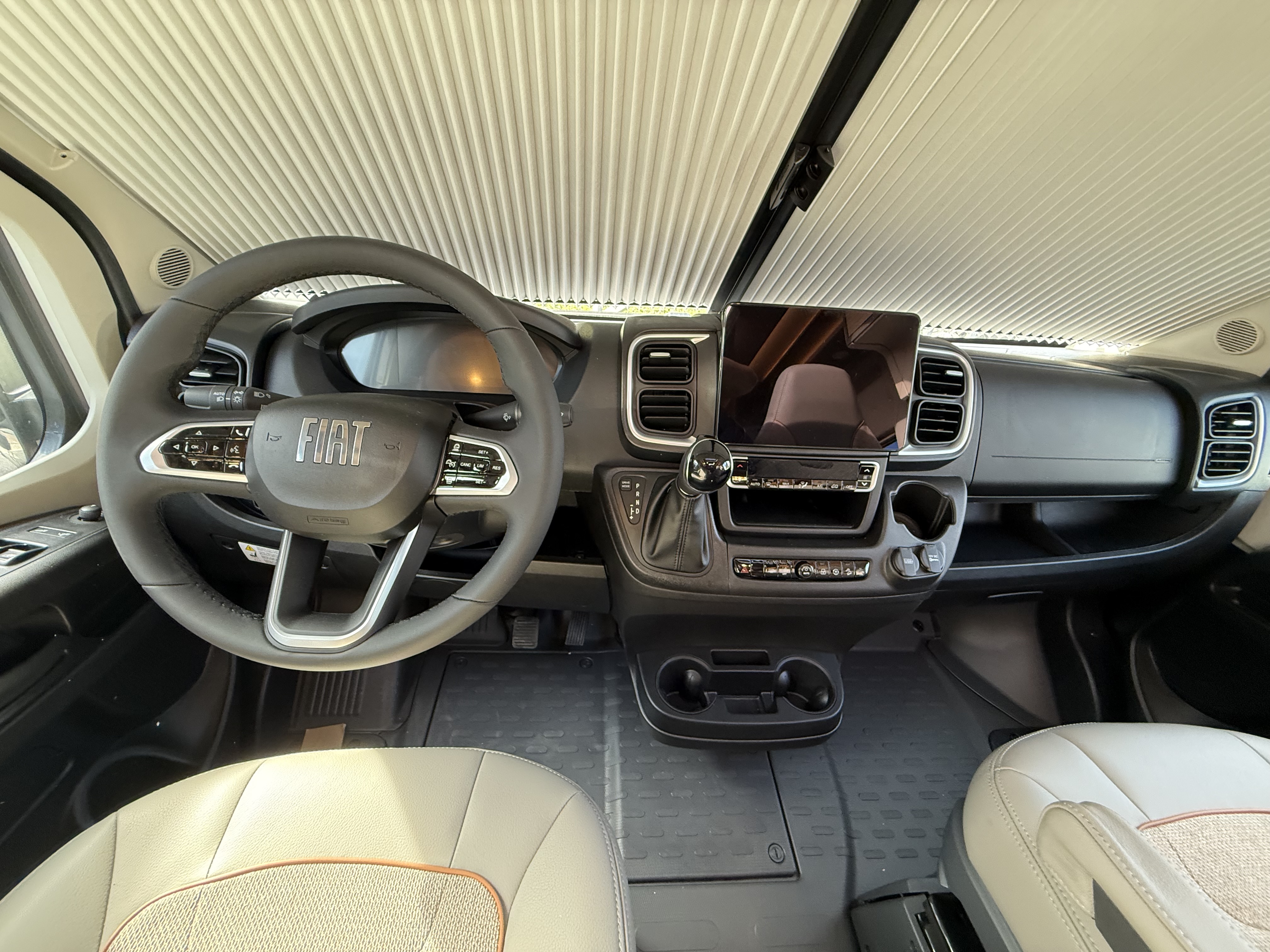 Malibu Van First Class – Two Rooms 640 LE RB charming GT skyview - Bild 36