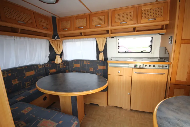 Fahrzeugbild LMC Dominant 545 E #5