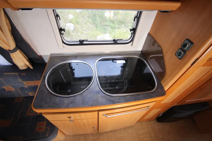 Fahrzeugbild LMC Dominant 545 E #27