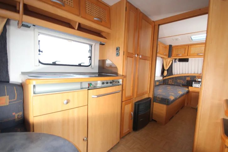 Fahrzeugbild LMC Dominant 545 E #33