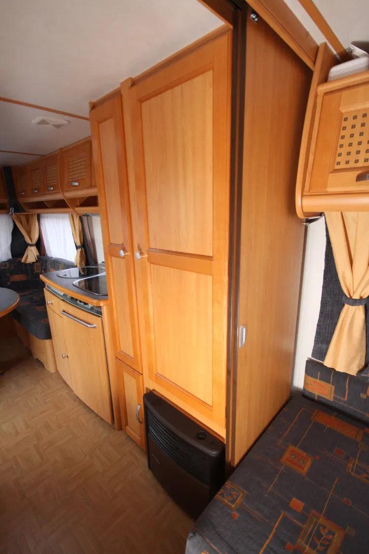 Fahrzeugbild LMC Dominant 545 E #37